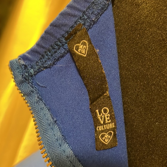 Blue dress - Picture 4 of 5